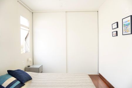 Apartamento à venda com 175m², 3 quartos e 1 vaga Apartamento à venda com 175m², 3 quartos e 1 vagaSuíte