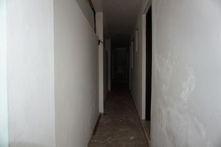 Casa para alugar com 100m², 2 quartos e 1 vagaCorredor externo