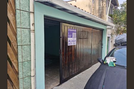 Casa para alugar com 100m², 2 quartos e 1 vaga Casa para alugar com 100m², 2 quartos e 1 vagaFachada