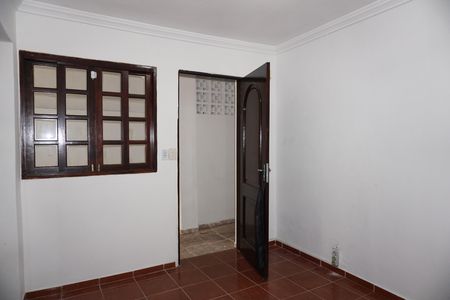 Sala de casa para alugar com 2 quartos, 100m² em Parque Luiza, Embu das Artes