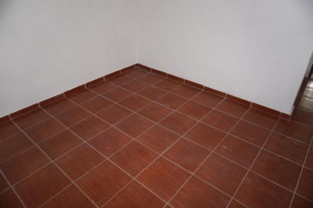 Sala de casa para alugar com 2 quartos, 100m² em Parque Luiza, Embu das Artes