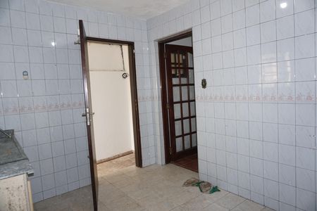 Cozinha de casa para alugar com 2 quartos, 100m² em Parque Luiza, Embu das Artes