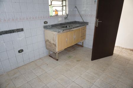 Cozinha de casa para alugar com 2 quartos, 100m² em Parque Luiza, Embu das Artes