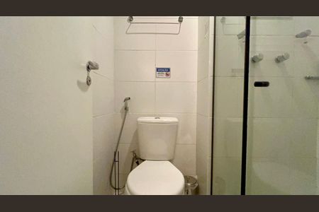 Studio à venda com 25m², 1 quarto e sem vaga Studio à venda com 25m², 1 quarto e sem vagaBanheiro