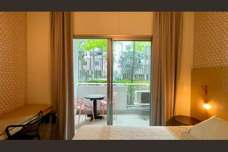 Varanda de kitnet/studio para alugar com 1 quarto, 25m² em Vila Madalena, São Paulo