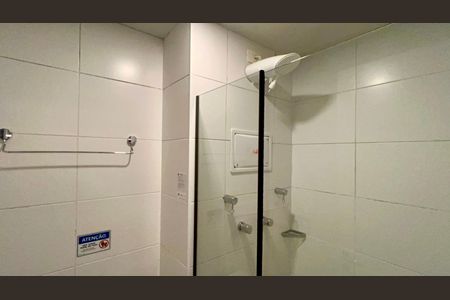 Studio à venda com 25m², 1 quarto e sem vaga Studio à venda com 25m², 1 quarto e sem vagaBanheiro
