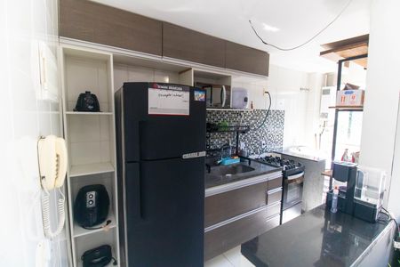 Apartamento para alugar com 55m², 2 quartos e 1 vaga Apartamento para alugar com 55m², 2 quartos e 1 vagaCozinha e Área de Serviço