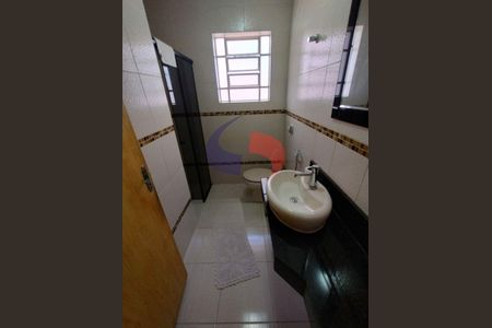 Casa à venda com 119m², 3 quartos e 2 vagas