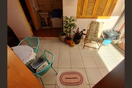 Casa à venda com 119m², 3 quartos e 2 vagas