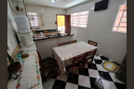 Casa à venda com 119m², 3 quartos e 2 vagas