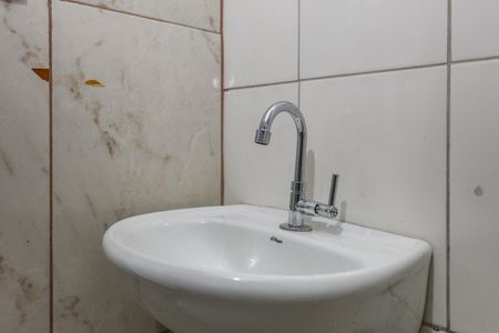 Banheiro de casa para alugar com 1 quarto, 53m² em Jardim Olinda, São Paulo