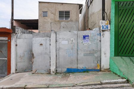 Casa para alugar com 53m², 1 quarto e sem vaga Casa para alugar com 53m², 1 quarto e sem vagaFachada
