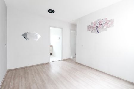 Sala de apartamento para alugar com 2 quartos, 50m² em Jardim Nélia, Ferraz de Vasconcelos