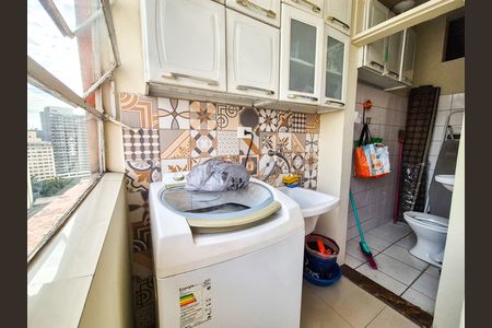 Apartamento à venda com 118m², 3 quartos e sem vaga Apartamento à venda com 118m², 3 quartos e sem vagaLavanderia