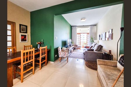 Apartamento à venda com 118m², 3 quartos e sem vaga Apartamento à venda com 118m², 3 quartos e sem vagaSala