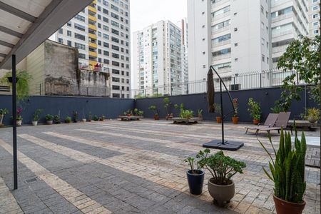Apartamento para alugar com 108m², 2 quartos e 1 vaga Apartamento para alugar com 108m², 2 quartos e 1 vagaÁrea comum - Pátio