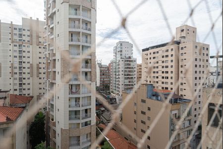 Apartamento para alugar com 108m², 2 quartos e 1 vaga Apartamento para alugar com 108m², 2 quartos e 1 vagaVista da Varanda dos Quartos