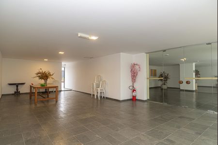 Apartamento para alugar com 108m², 2 quartos e 1 vaga Apartamento para alugar com 108m², 2 quartos e 1 vagaÁrea comum - Salão de festas