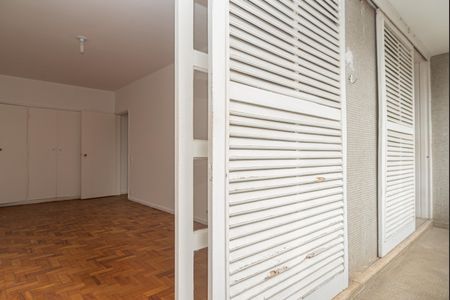 Apartamento para alugar com 108m², 2 quartos e 1 vaga Apartamento para alugar com 108m², 2 quartos e 1 vagaVaranda dos Quartos