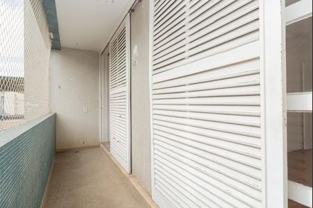 Apartamento para alugar com 108m², 2 quartos e 1 vaga Apartamento para alugar com 108m², 2 quartos e 1 vagaVaranda dos Quartos