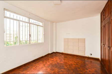 Apartamento para alugar com 200m², 4 quartos e 2 vagas Apartamento para alugar com 200m², 4 quartos e 2 vagasSuíte
