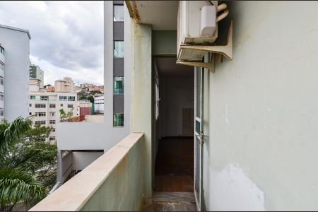 Apartamento para alugar com 200m², 4 quartos e 2 vagas Apartamento para alugar com 200m², 4 quartos e 2 vagasVaranda Suíte