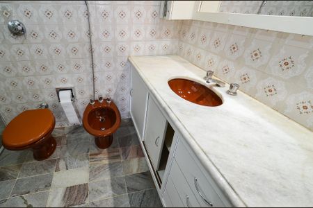 Apartamento para alugar com 200m², 4 quartos e 2 vagas Apartamento para alugar com 200m², 4 quartos e 2 vagasBanheiro Suíte