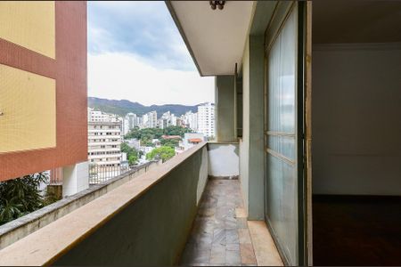 Apartamento para alugar com 200m², 4 quartos e 2 vagas Apartamento para alugar com 200m², 4 quartos e 2 vagasVaranda Sala de TV