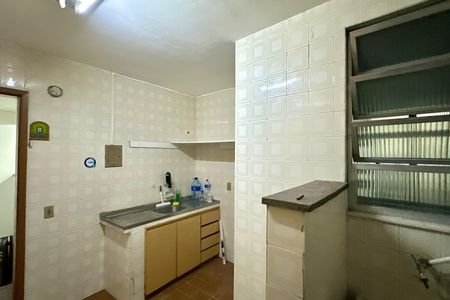 Cozinha de casa de condomínio para alugar com 2 quartos, 75m² em Botafogo, Rio de Janeiro