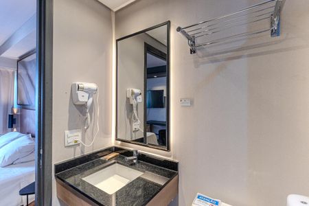Studio para alugar com 25m², 1 quarto e sem vaga Studio para alugar com 25m², 1 quarto e sem vagaBanheiro