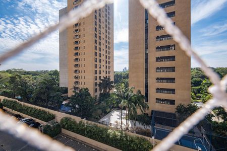 Apartamento à venda com 318m², 4 quartos e 5 vagas Apartamento à venda com 318m², 4 quartos e 5 vagasSuíte 3
