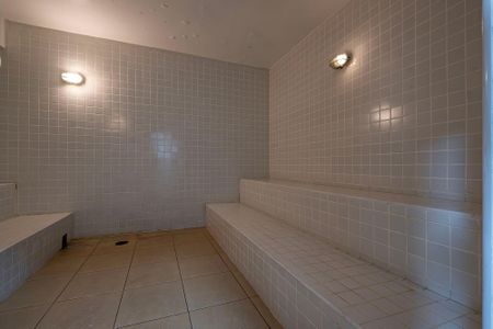 Apartamento à venda com 318m², 4 quartos e 5 vagas Apartamento à venda com 318m², 4 quartos e 5 vagasSauna