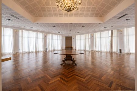 Apartamento à venda com 318m², 4 quartos e 5 vagas Apartamento à venda com 318m², 4 quartos e 5 vagasSalão de festas