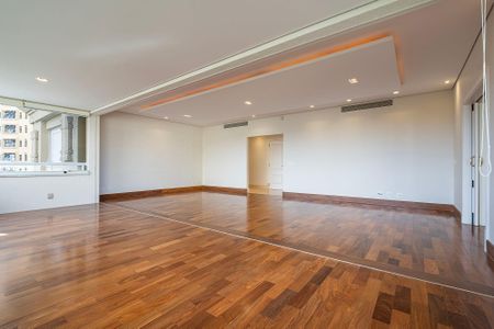 Apartamento à venda com 318m², 4 quartos e 5 vagas Apartamento à venda com 318m², 4 quartos e 5 vagasSala