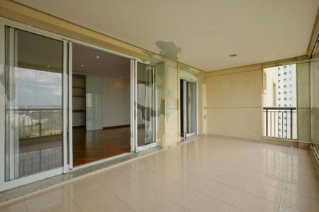 Apartamento à venda com 120m², 3 quartos e 3 vagas