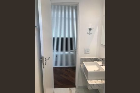 Apartamento para alugar com 56m², 2 quartos e 1 vaga Apartamento para alugar com 56m², 2 quartos e 1 vagaBanheiro