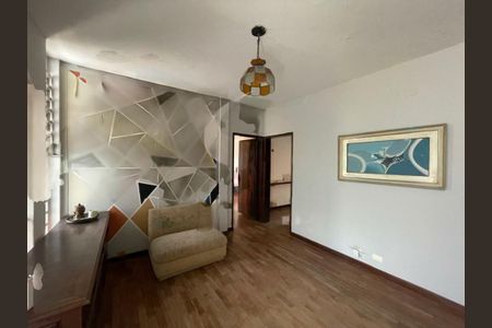 Casa à venda com 4 quartos, 393m² em Chácara Monte Alegre, São Paulo