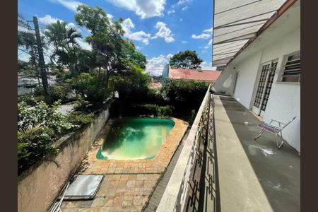 Casa à venda com 393m², 4 quartos e 4 vagas