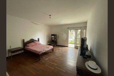 Casa à venda com 4 quartos, 393m² em Chácara Monte Alegre, São Paulo