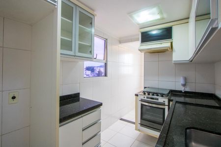 Apartamento à venda com 52m², 2 quartos e 1 vaga Apartamento à venda com 52m², 2 quartos e 1 vagaCozinha