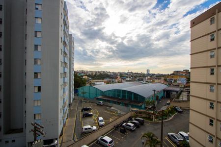 Apartamento à venda com 52m², 2 quartos e 1 vaga Apartamento à venda com 52m², 2 quartos e 1 vagaVista da sala