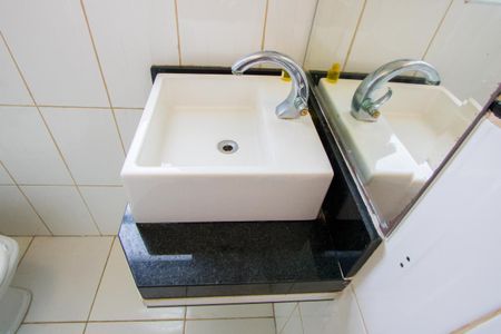 Apartamento à venda com 52m², 2 quartos e 1 vaga Apartamento à venda com 52m², 2 quartos e 1 vagaBanheiro