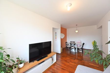 Apartamento para alugar com 70m², 2 quartos e 1 vaga Apartamento para alugar com 70m², 2 quartos e 1 vagaSala