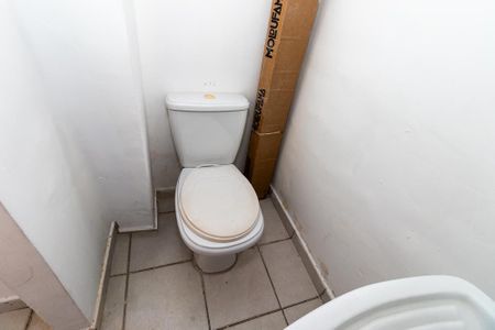 Apartamento para alugar com 76m², 2 quartos e sem vaga Apartamento para alugar com 76m², 2 quartos e sem vagaLavabo de Serviço