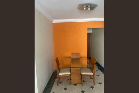 Apartamento à venda com 67m², 2 quartos e 1 vagaSala de jantar