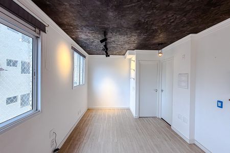 Sala de kitnet/studio para alugar com 1 quarto, 37m² em Cambuci, São Paulo