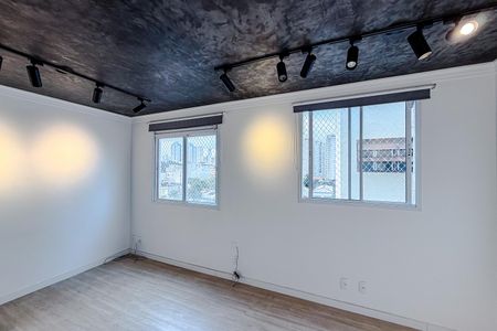 Sala de kitnet/studio para alugar com 1 quarto, 37m² em Cambuci, São Paulo