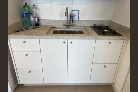 Studio para alugar com 34m², 1 quarto e sem vaga Studio para alugar com 34m², 1 quarto e sem vagaCozinha