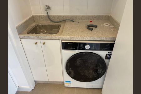 Studio para alugar com 34m², 1 quarto e sem vaga Studio para alugar com 34m², 1 quarto e sem vagaÁrea de Serviço