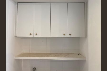 Studio para alugar com 34m², 1 quarto e sem vaga Studio para alugar com 34m², 1 quarto e sem vagaÁrea de Serviço